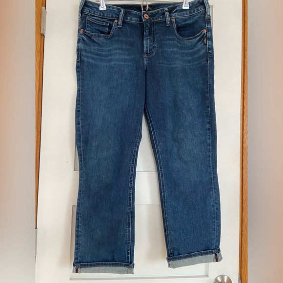 SILVER JEANS Suki Capri       
W33 x L23.5 (size 12/14) - Picture 4 of 5